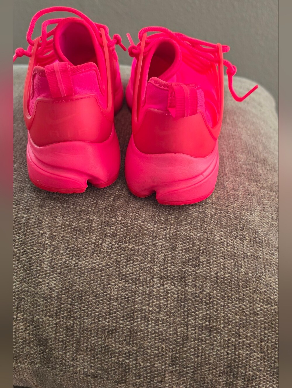 Nike Air Presto Triple Pink Sneakers Women's Size 8 - Picture 4 of 5